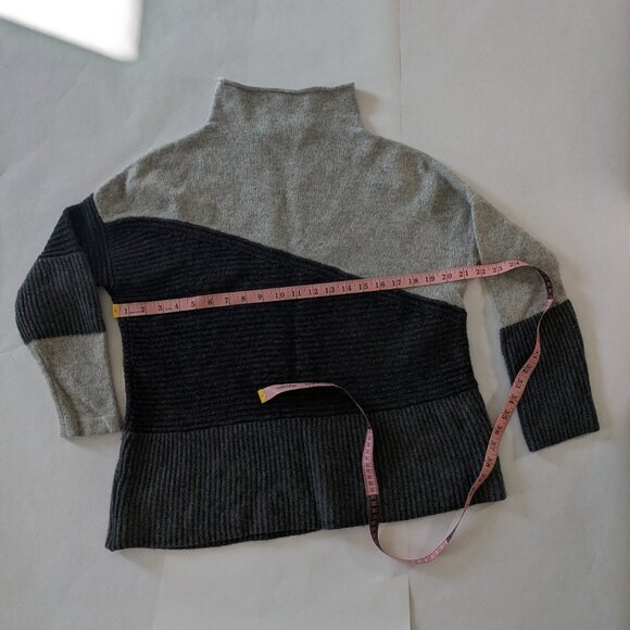 Gray wool blend sweater by French Connection - Picture 7 of 8